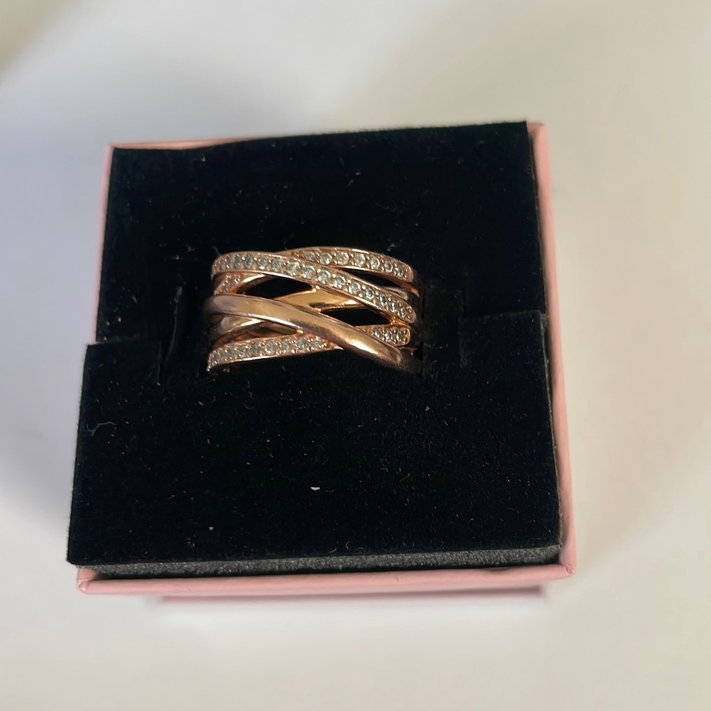 Pandora Brand New Rose Gold Plated Entwined Ring size 6